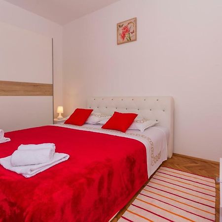 Apartment Ema Сплит Екстериор снимка