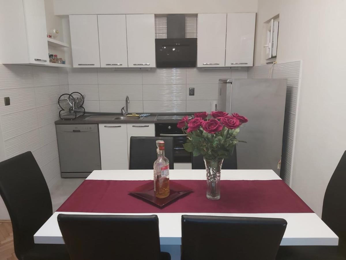 Apartment Ema Сплит Екстериор снимка